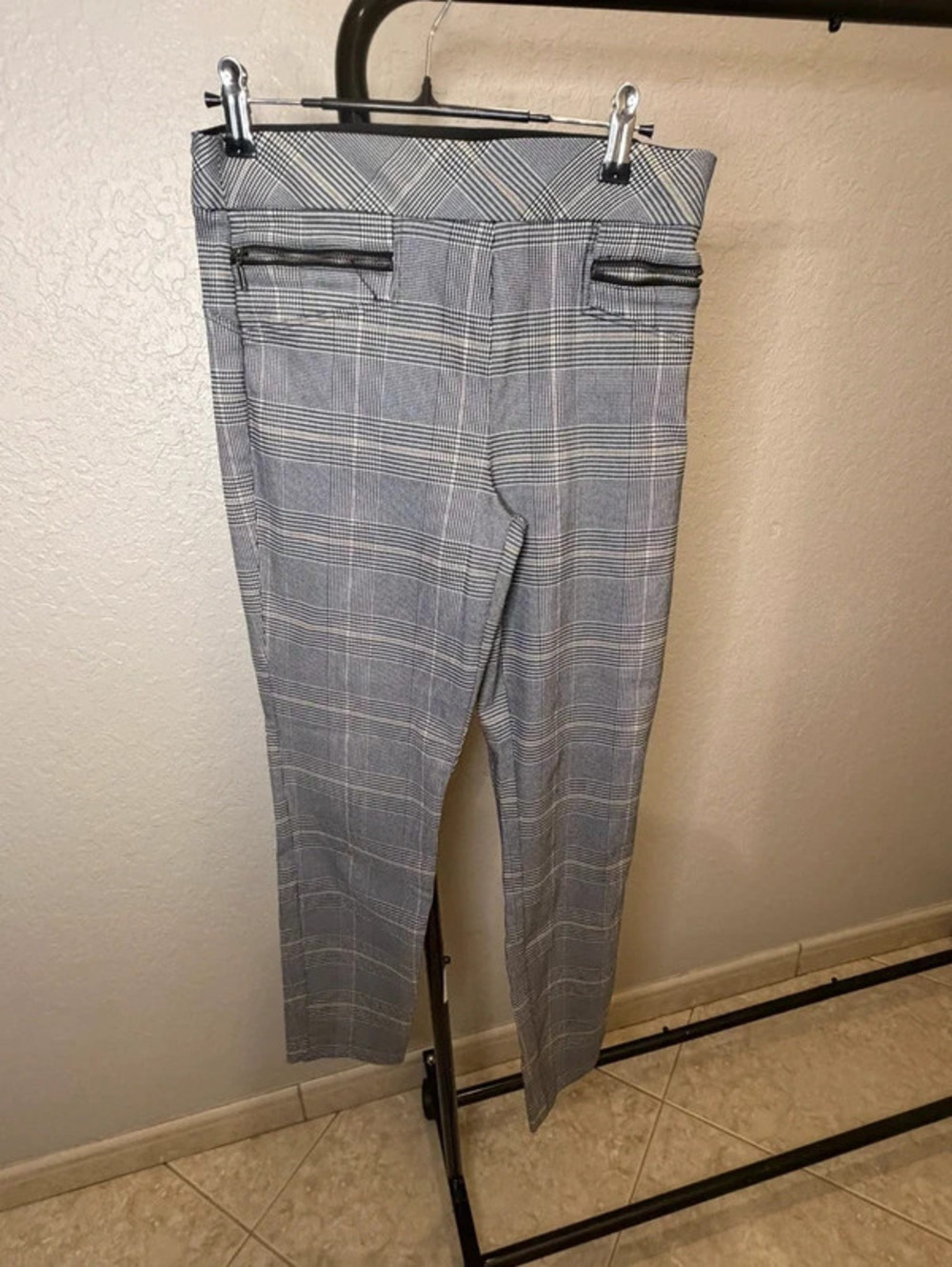 Hollywould Glen Plaid Houndstooth Pull-On Pants with Zipper Details - Size L